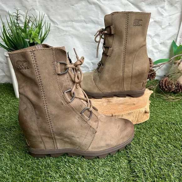 SOREL🔴Joan of Arctic Wedge boots waterproof womens size 9.5 Nude