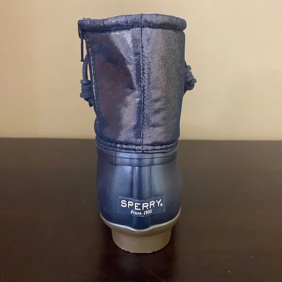 Sperry Girl’s Saltwater Winter Lux Boots metallic blue