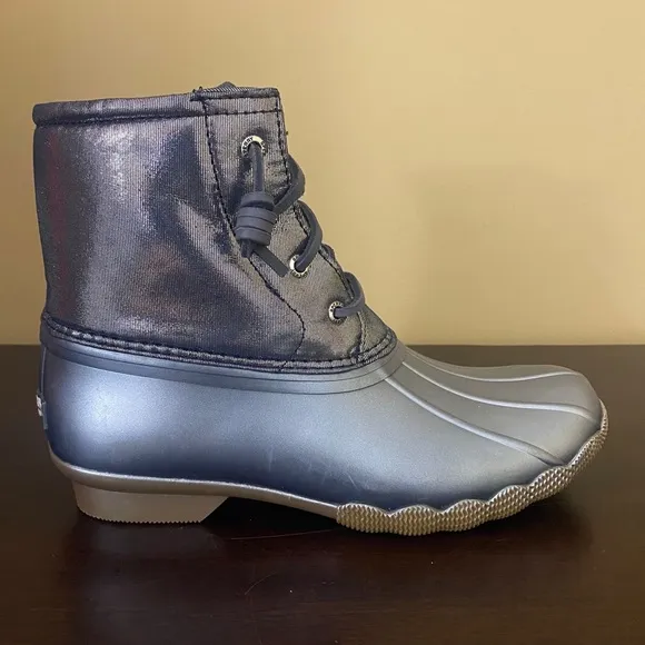Sperry Girl’s Saltwater Winter Lux Boots metallic blue