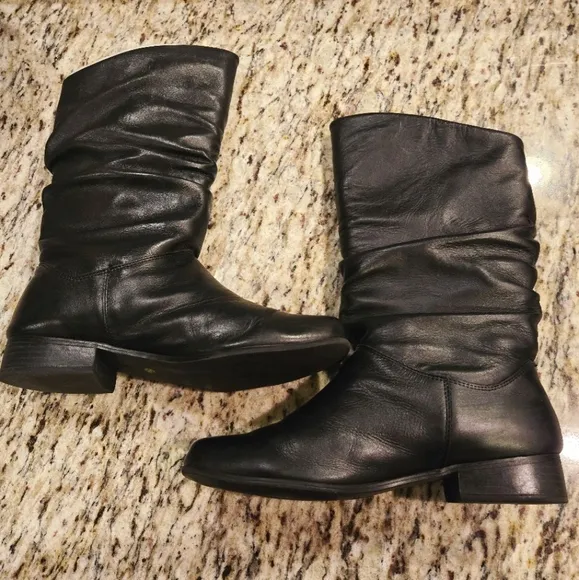 St. John's Bay &quot;Jamie&quot; Black Leather Slouch Boots