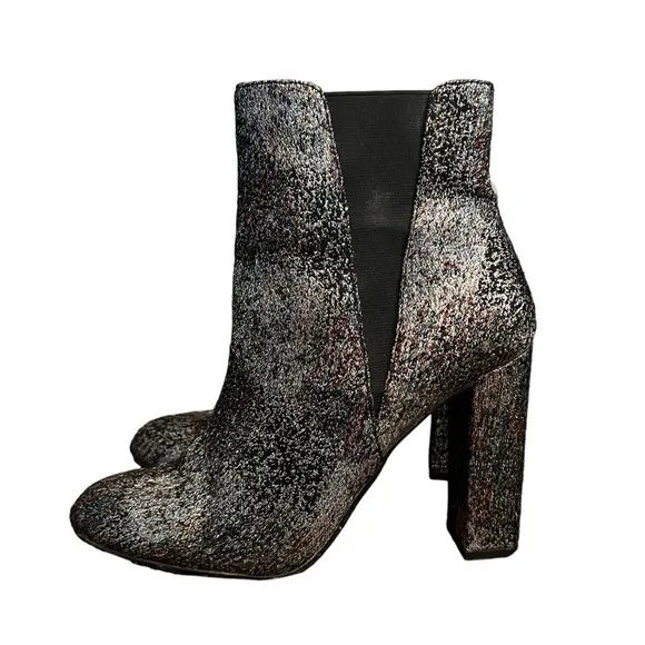 Steve Madden Effect Leather Metallic Silver Rainbow Boots/Booties Size 9