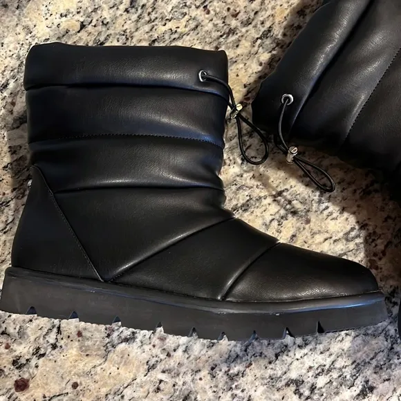 Steve Madden Faux Fur Lined Winter Boots