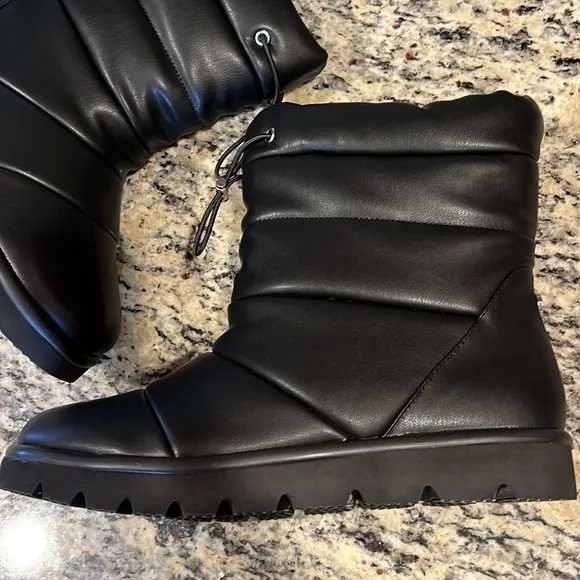 Steve Madden Faux Fur Lined Winter Boots