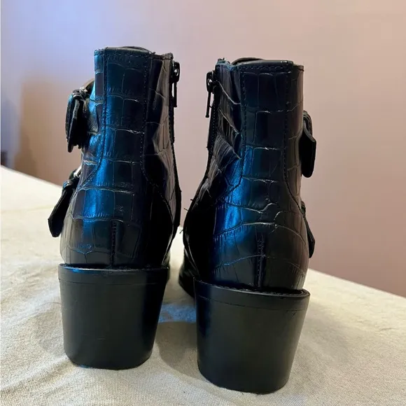 Steve Madden Reynold Leather Boots