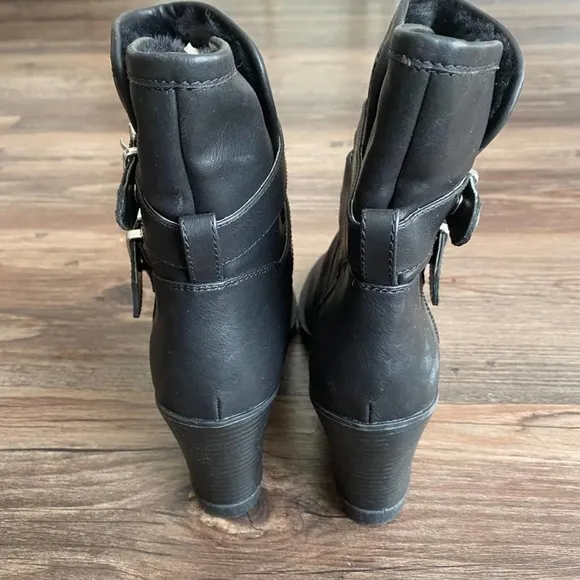 Steve Madden Sz 6 winter calf buckle wedge heel boots NWT