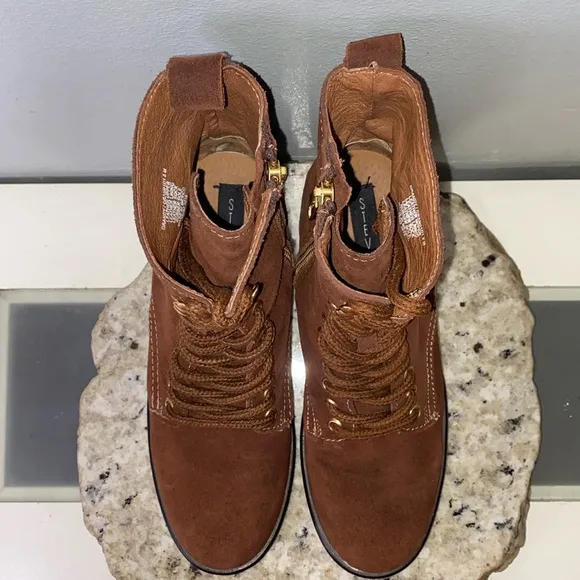 Steven By Steve Madden Grandy Brown Suede Lug Sole Hiker Lace Up Boots Women 8