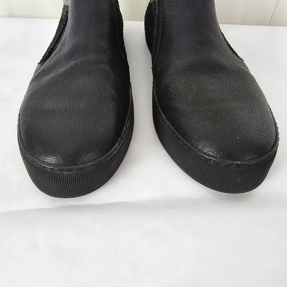 Stuart Weitzman Black Leather And Gray Faux Fur Slip on Sneakers Size 7