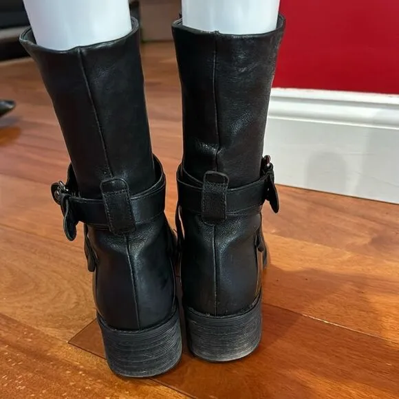 Stuart Weitzman soft Leather Round Toe Buckle Moto Boots Women's size 7.5