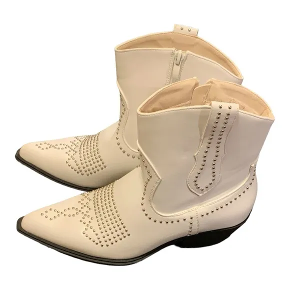Stylish White Western Boots - Size EU 39, 8 US, UK6 NWOT