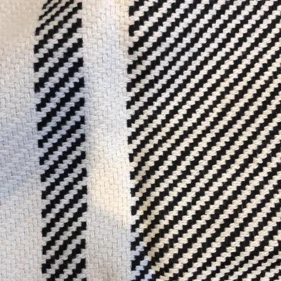 Talbots black/cream pencil skirt