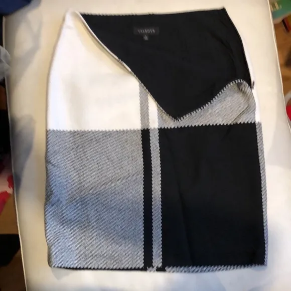 Talbots black/cream pencil skirt