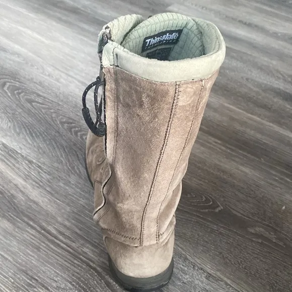 Teva Tan &amp; Mint Green Suede Boots Lace-Up Tons of Details Insulations Boho sz11
