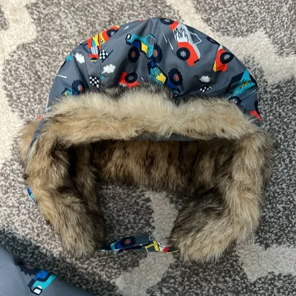 The Children’s Place snow overalls, jacket, gloves, hat, boots, size 5T EUC!