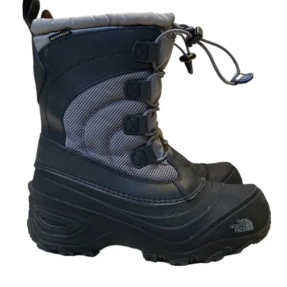 The North Face Alpenglow IV Boots 2 Imported Thermafelt Plus Winter Outsole Gray