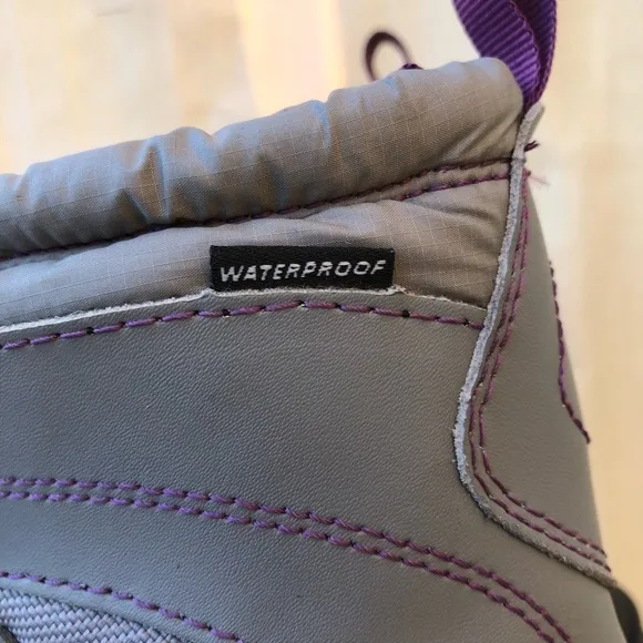 The North Face Alpenglow IV Purple Winter Boots