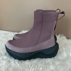 {The North Face} Halseigh Knit Winter Boots in Purple - Womens 8