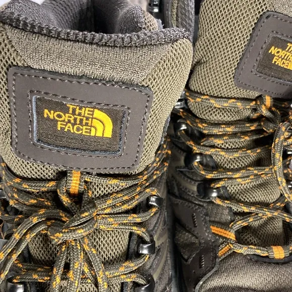 The North Face hiking boots with Gortex. Worn just a few times. Exc cond. B15