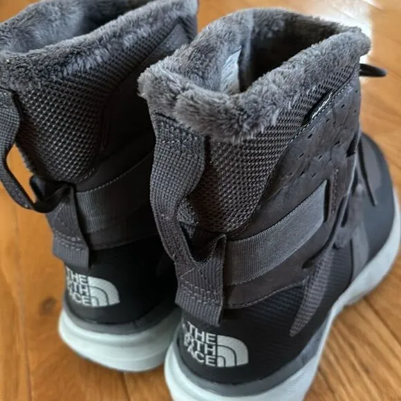 The North Face Ladies' UX Metro Atmos Mid-Height Winter Boots size 8 NWOB