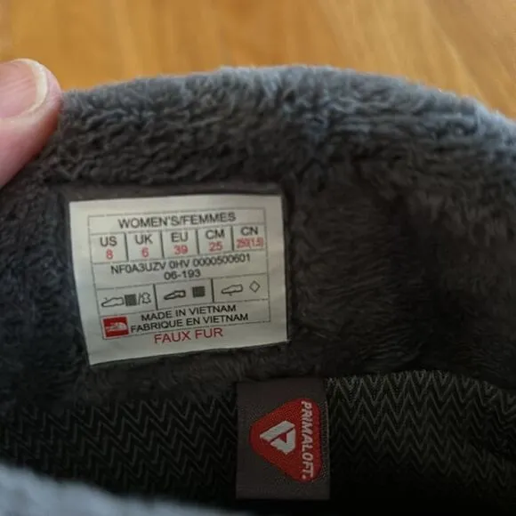 The North Face Ladies' UX Metro Atmos Mid-Height Winter Boots size 8 NWOB