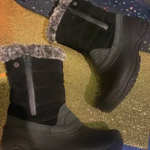 THE NORTH FACE SUEDE SNOW FUAX FUR SNOW Boots GORG