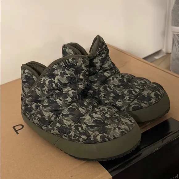 The North Face | Thermoball Traction Booties
