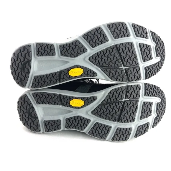 The North Face UX Metro Atmos Mid Winter Boots 11