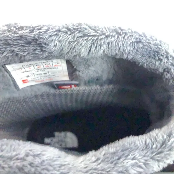 The North Face UX Metro Atmos Mid Winter Boots 11