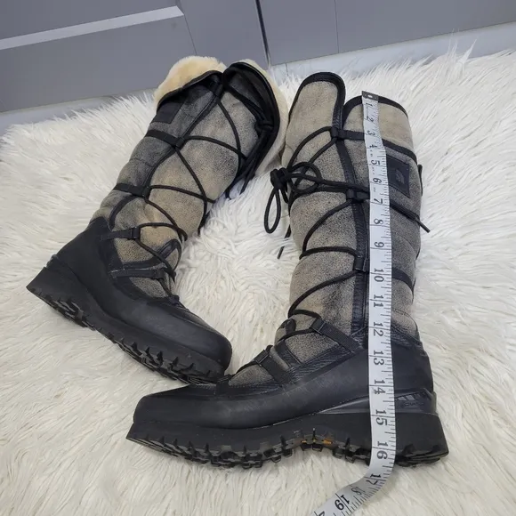 The North face  women cross tall winter