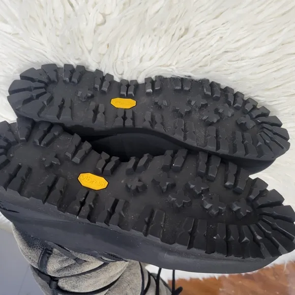 The North face  women cross tall winter