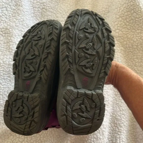 The North Face Girls Alpen II Winter Boots Size 2 Like New Purple/black
