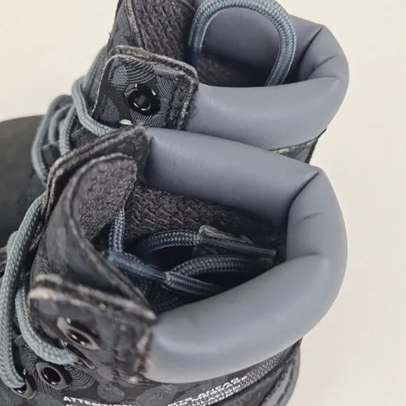 Timberland 6In Classic  TODDLER Boots Outdoors Black Leather Size 5 Rare