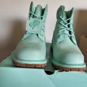 Timberland® Boots 50th Anniversary 6-Inch Waterproof &amp; Insulated Women's Size 8