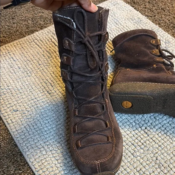 Timberland Brown Lace Up Boots with Rustic Style
