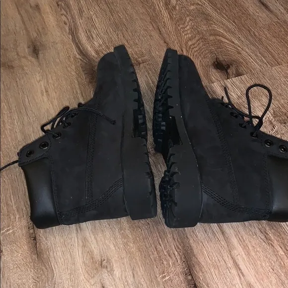 Timberland kids leather boots size - 2.5