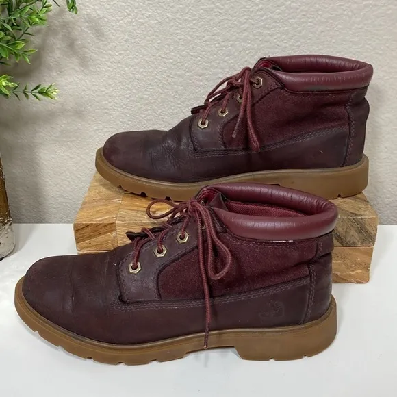 Timberland Rhinebeck Chukka Boots in Dark Burgundy Nubuck Suede Size 8.5