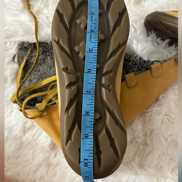 Timberland Wheat Leather Faux Fur Lined Tall Lace Up Winter Boots