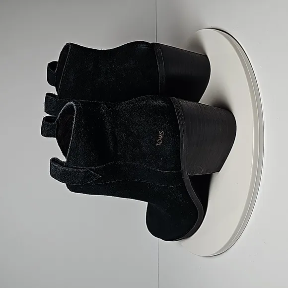 TOMS Constance Heeled Boot Bootie Ankle Western Cowboy Cowgirl Suede Black 9.5