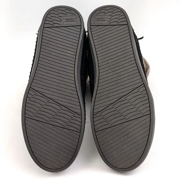 Toms Nepal Moccasin Boots Suede and Faux Fur Ankle Wrap Ties Slip-On Black 7.5