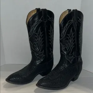 Tony Lama-10 EE-black-Bull hide  leather, Vequero western, cowboy, rodeo, boots.