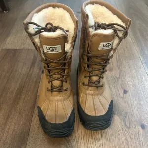 Ugg Adirondack Snow Boots Size 7