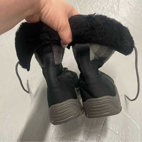 UGG Adirondacks Plaid Stout Black Leather Sheepskin Boots Size Women’s US 10