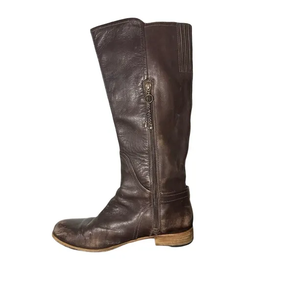 UGG Australia Amberlee Espresso Leather Equestrian Style Boots, Size 9.5