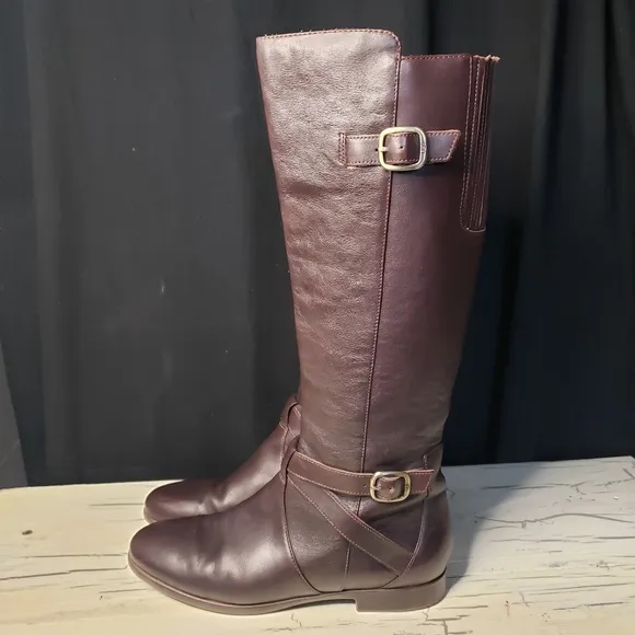 UGG Australia 'Beryl' Leather Riding Boots in Chocolate Brown- Women's size 8.5