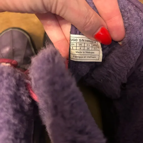 UGG Australia Girl’s Purple Rubber Sole Winter Boots Waterproof