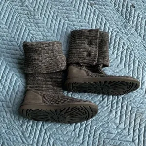 ugg australia grey knit winter boots size 6