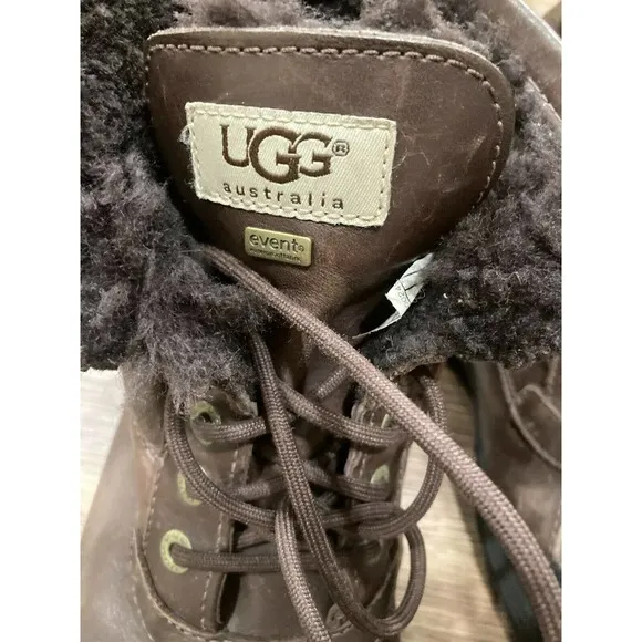 UGG Australia Hilgard Winter Boots Suede 3017 VIBRAM Men’s Size 9.5‎