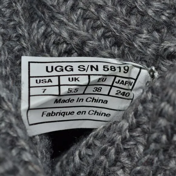 UGG Australia Knit Sweater Winter Boots Classic Cardy Size 7