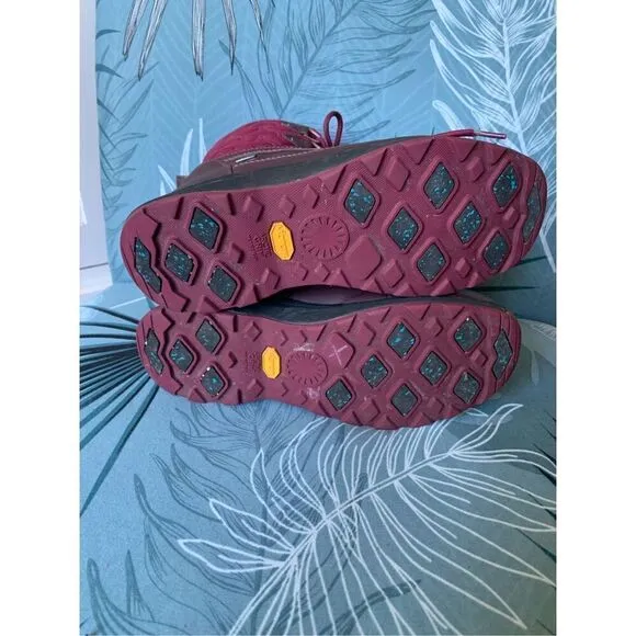 UGG Australia Lachlan Shearling Waterproof Cordovan Maroon Winter Snow Boots