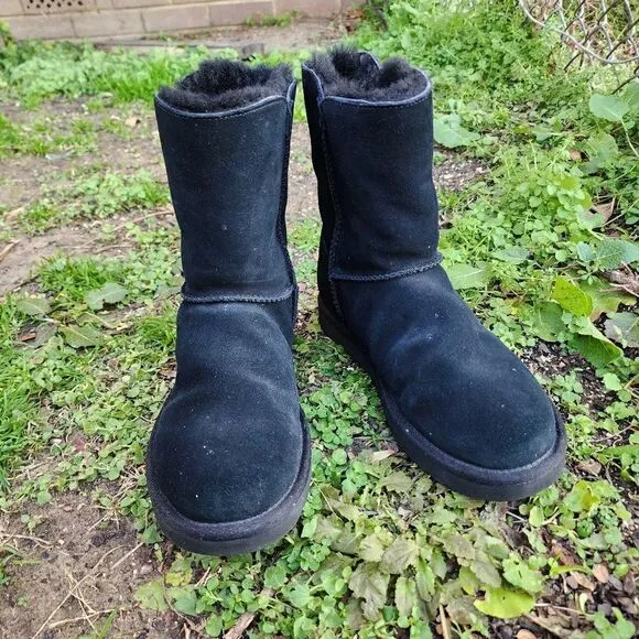 UGG AUSTRALIA - Womens Winter Boots - SIZE 7