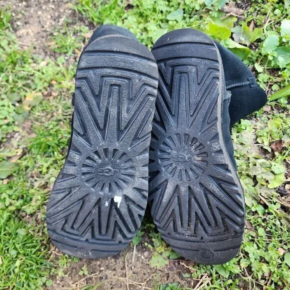 UGG AUSTRALIA - Womens Winter Boots - SIZE 7